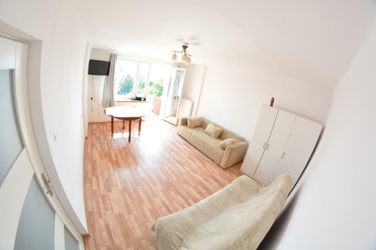 Apartamento Ul. Ugorek Kolo Areny Cracovia Exterior foto